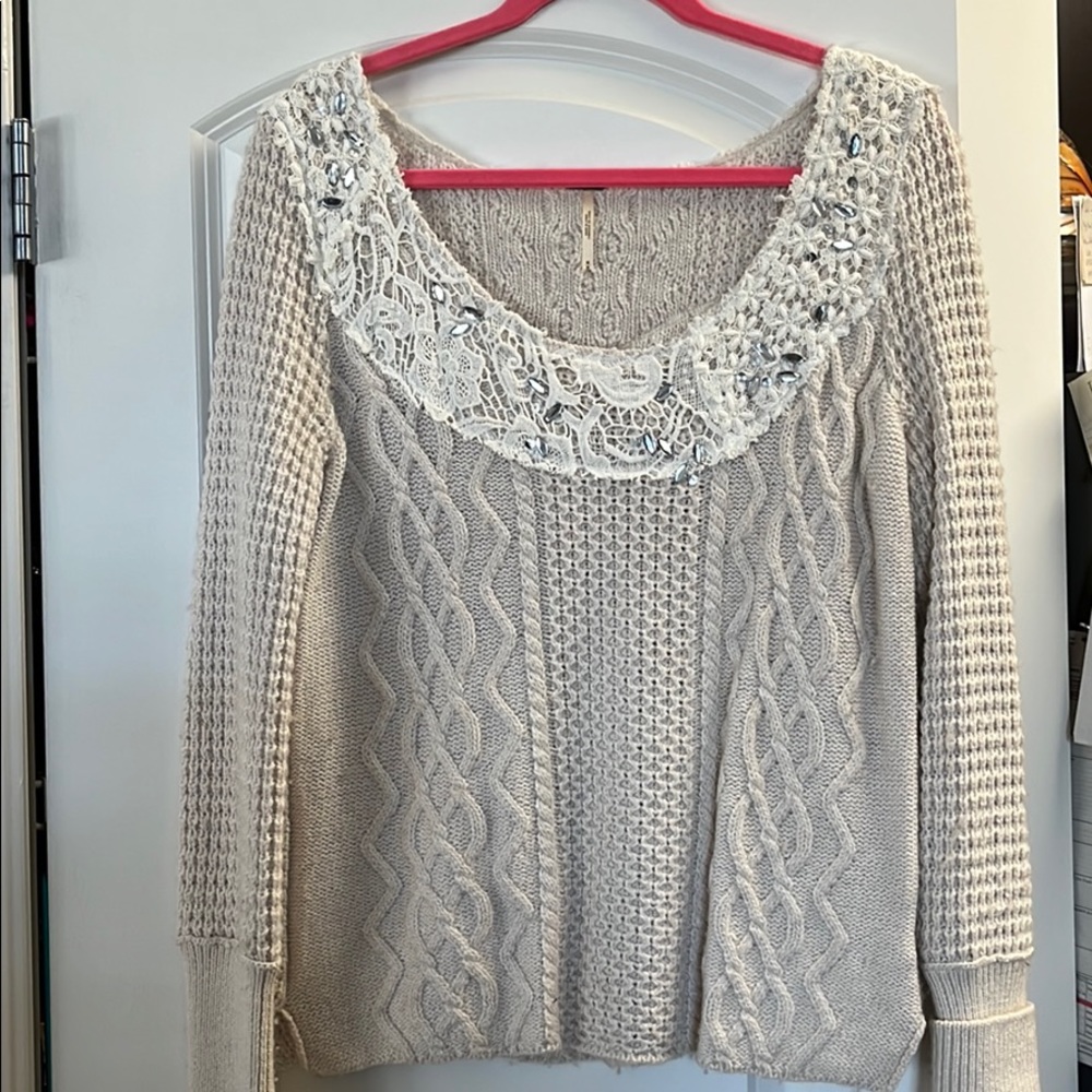 Cableknit Sweater